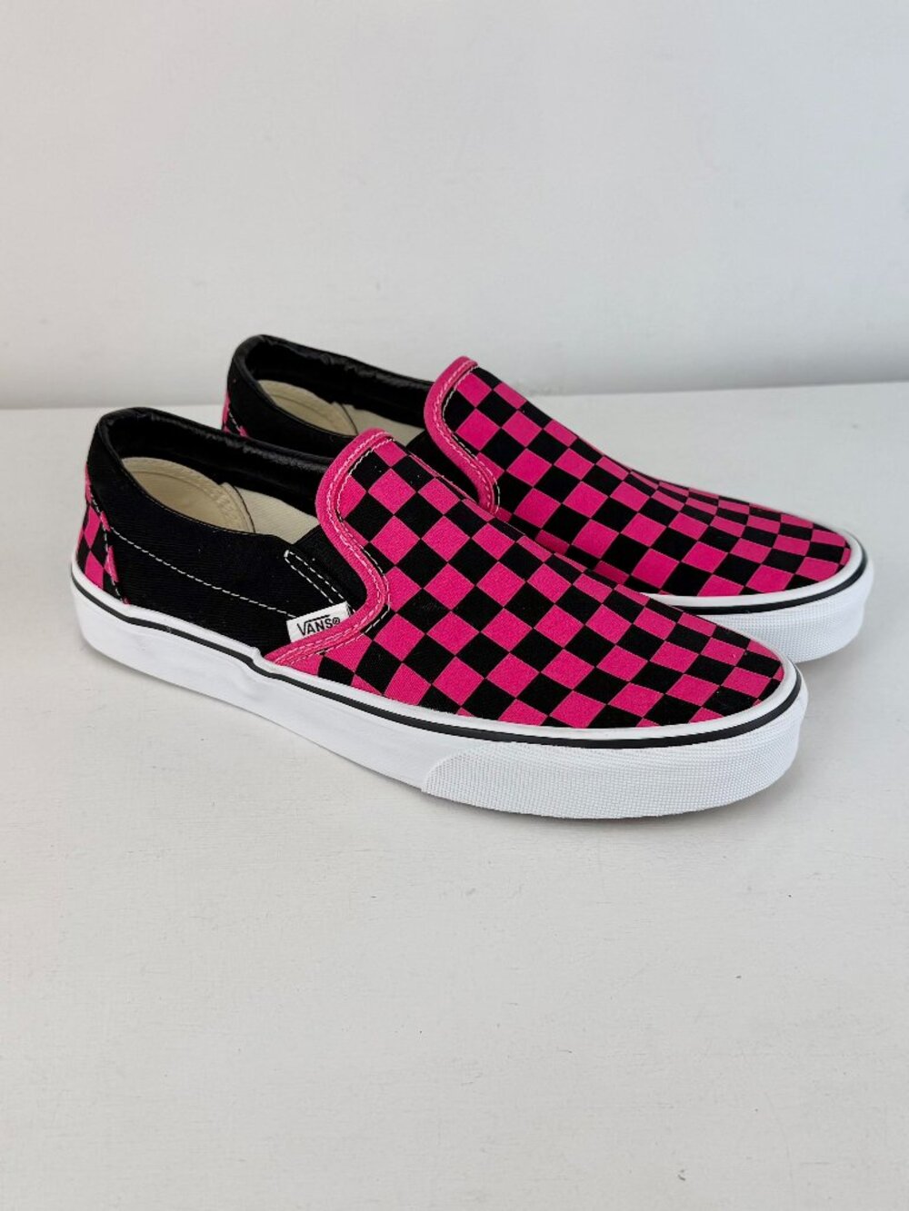 Men's 6.5, Women's 8 - VANS Classic Slip-On Checkerboard Pink Black Canvas Shoes